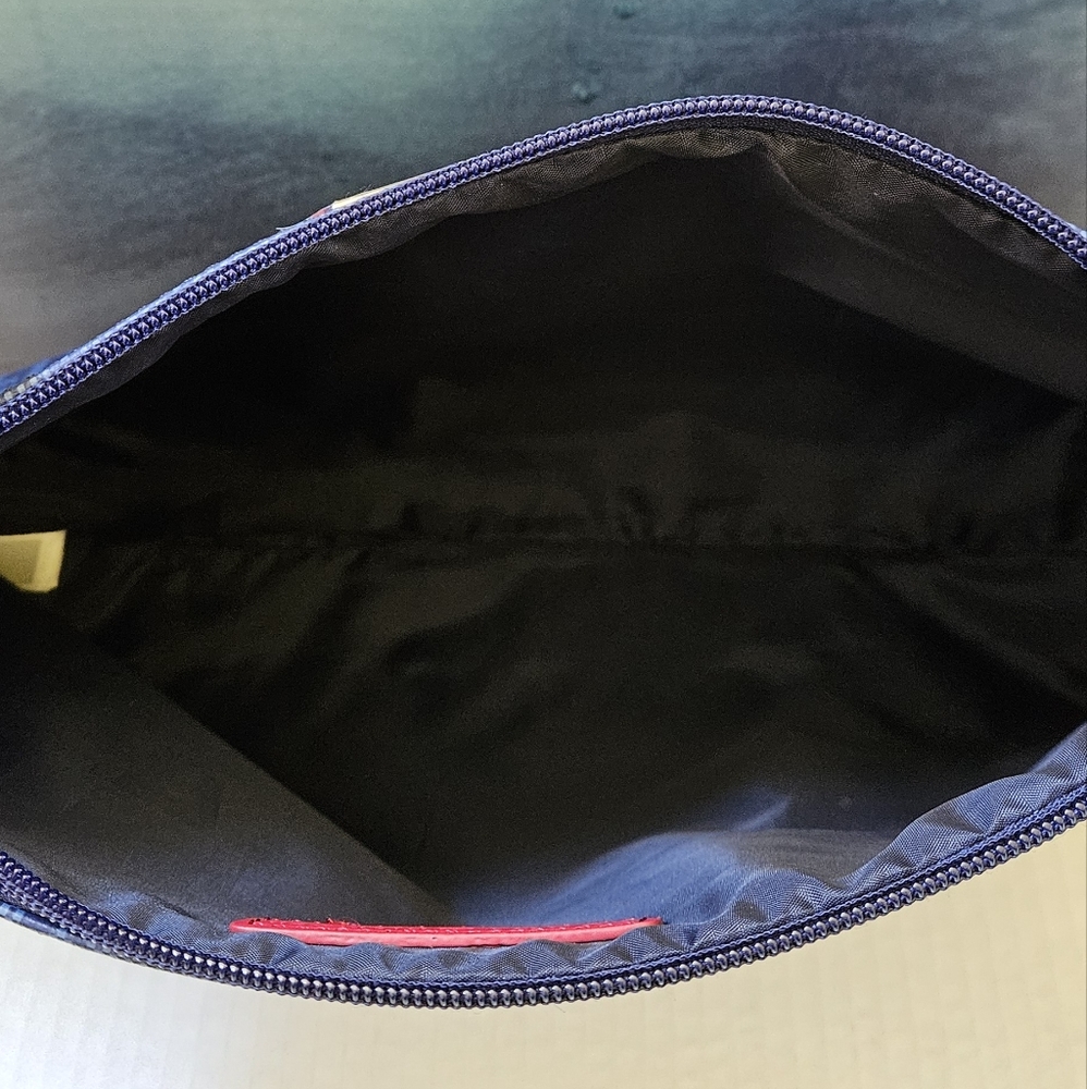 Tommy Hilfiger Cosmetic Bag - Picture 7 of 12